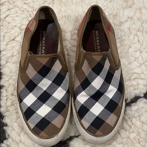 Burberry shoe